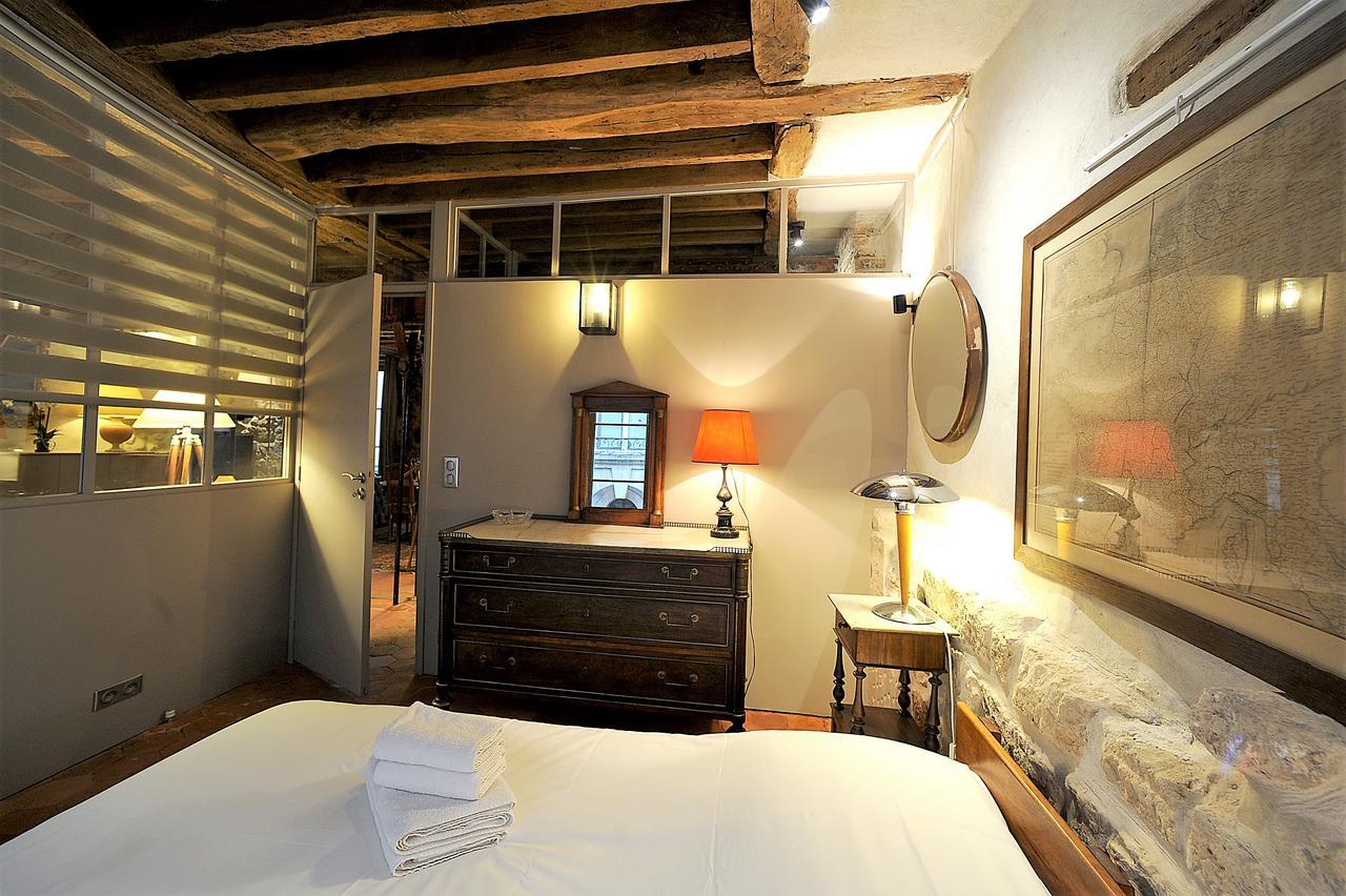 Beautiful Apartment In Historical Marais Paris Exterior photo